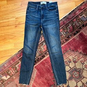 A&F Super Skinny High Rise, size 4
